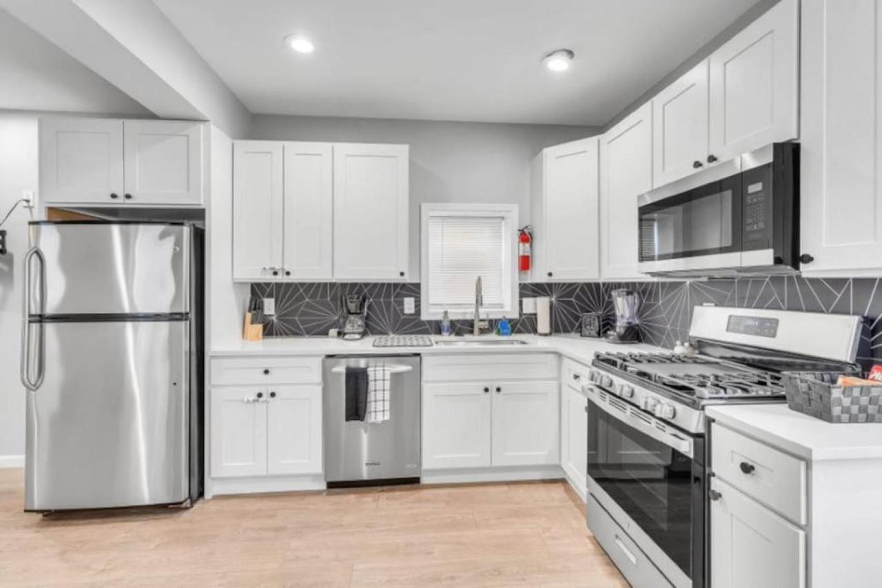 Shops, Dave And Busters And Convention Center Across Street! U1 Holiday home Atlantic City